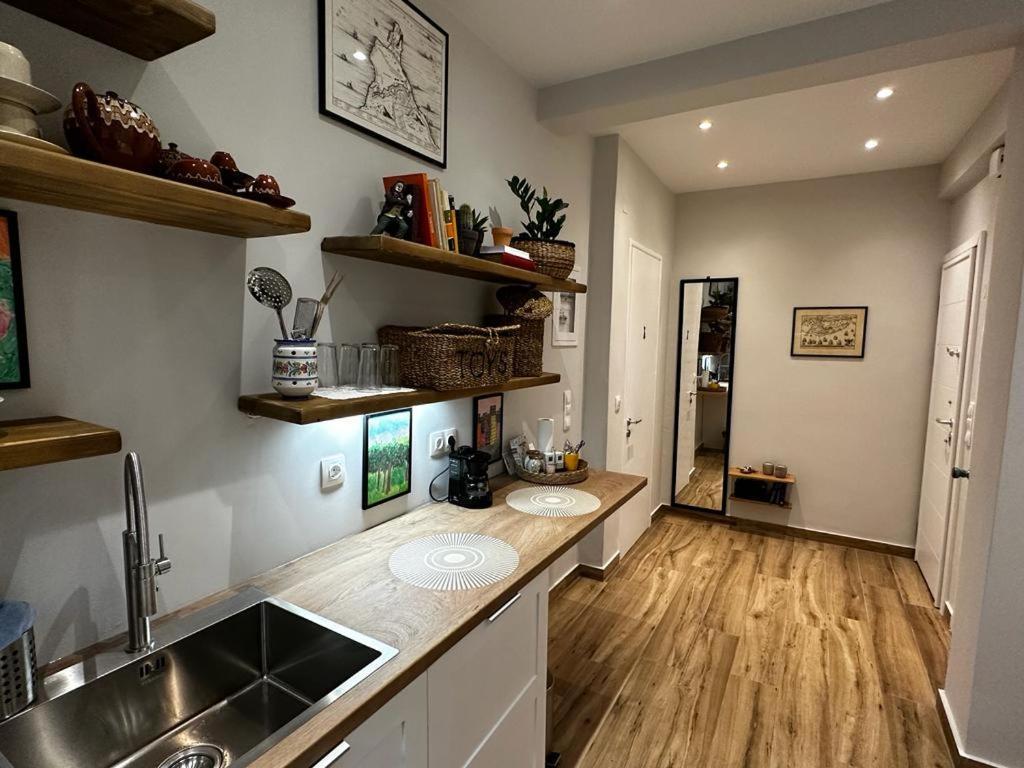 Theodore'S Cosy Apartment Corfu  Esterno foto